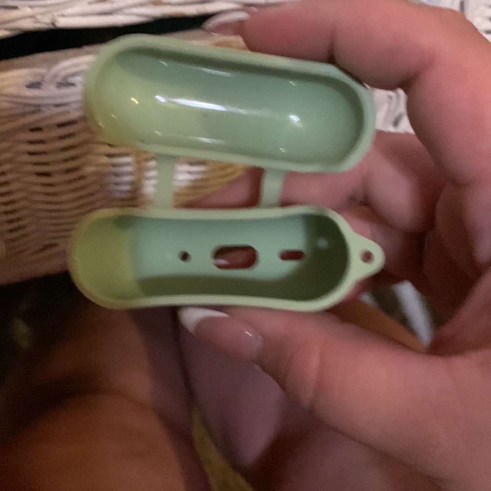 AirPod Pro Case - Picture 7 of 7